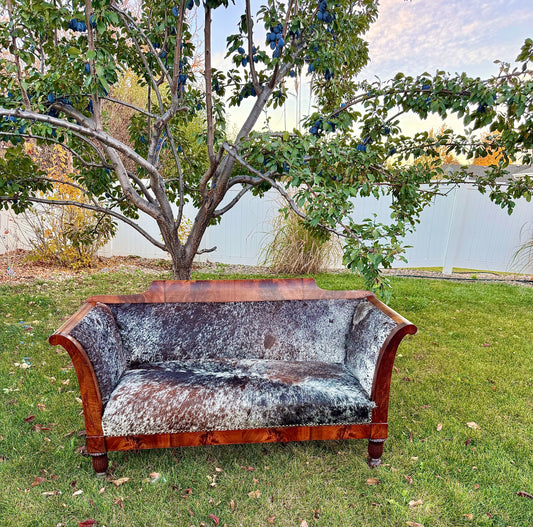 Antique Cowhide Sofa – Classic Design with Western Sophistication