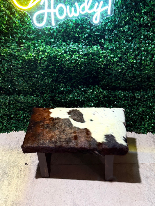 Mini Cowhide Stool – Western Charm in a Compact Design